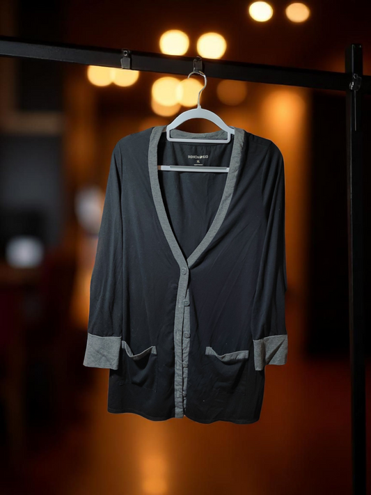 XL Woman Black Cardigan