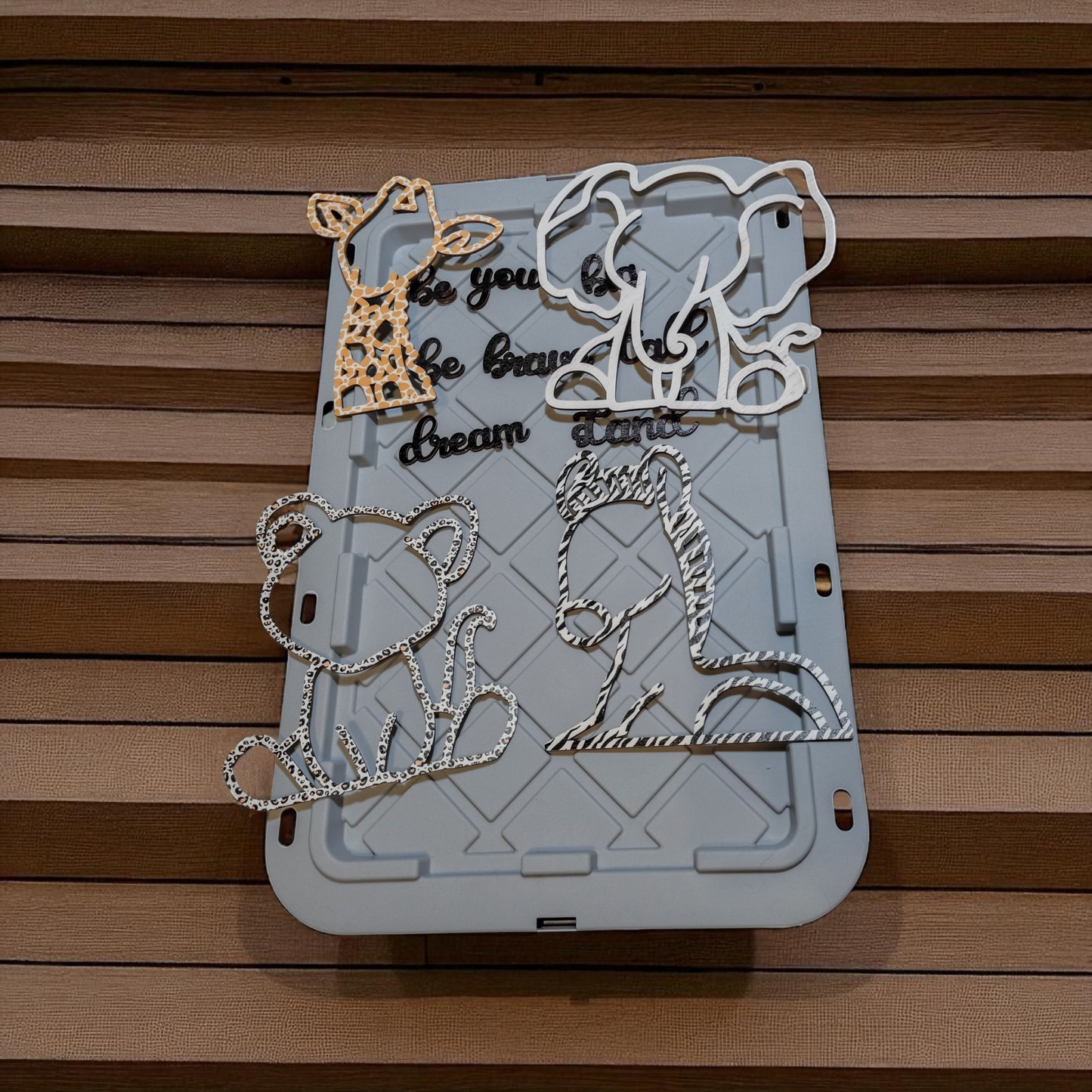 painted animal stencils decor