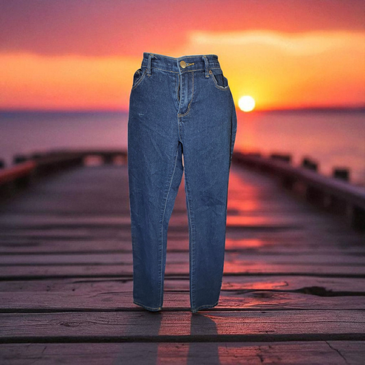 forever 21 dark blue jeans  size 28