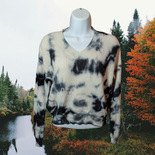 Tie Dyed Knitted Short Sweater Size Medium