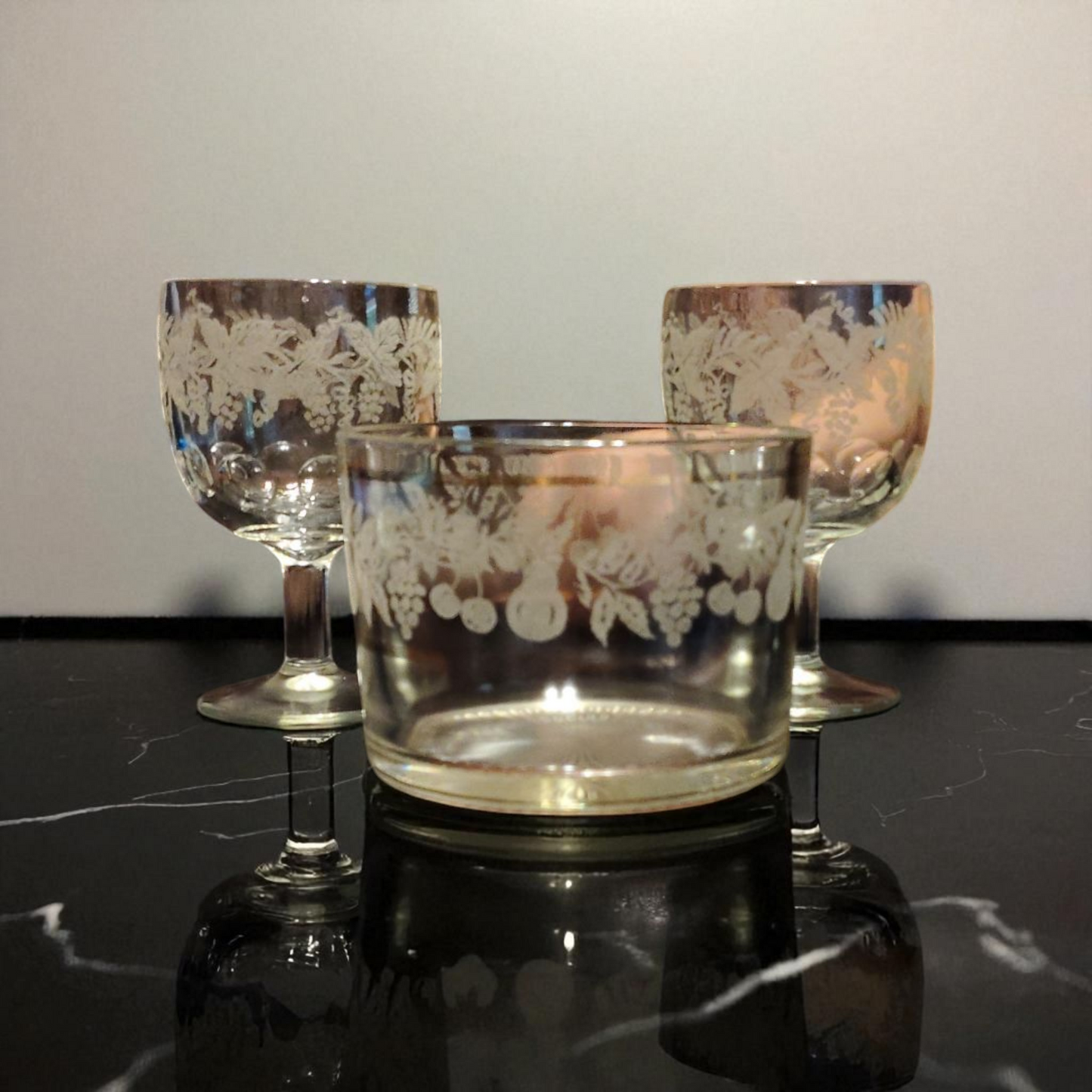 Bar Glass Ice Kit with  6 Goblets  Etched Glass Pear Design