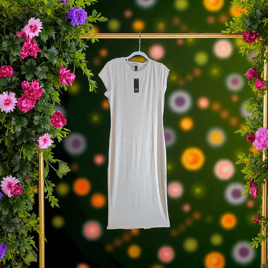 cream long dress  short sleeves  sixe 2X