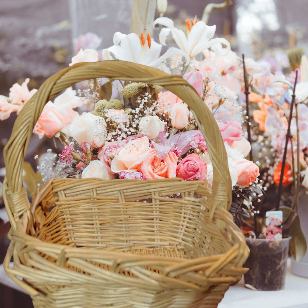 whicker basket  square